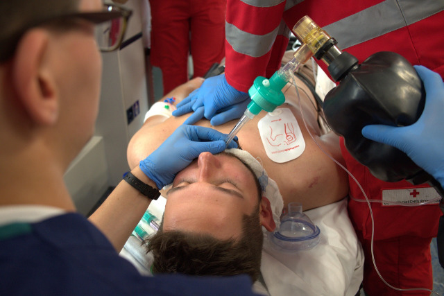 defibrillator instruction training